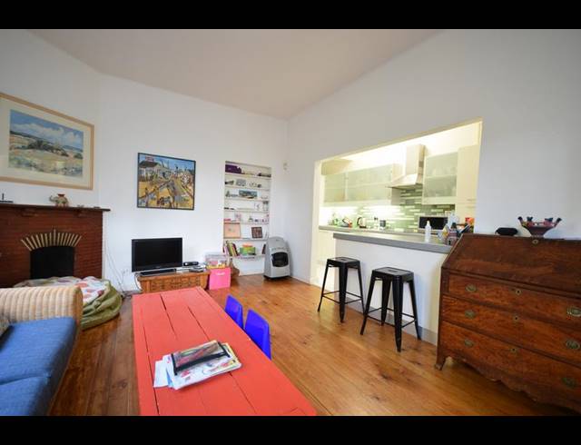 2 BEDROOM APARTMENT FOR SALE IN SEA POINT